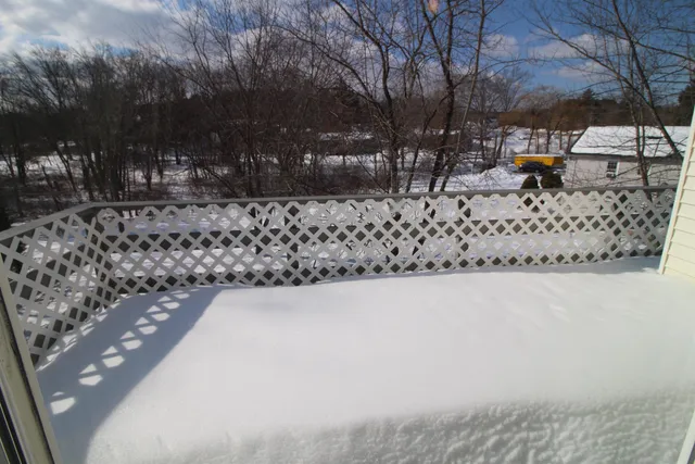 $1,900 | 84 Franklin Street, Unit 3, Derry, NH 03038