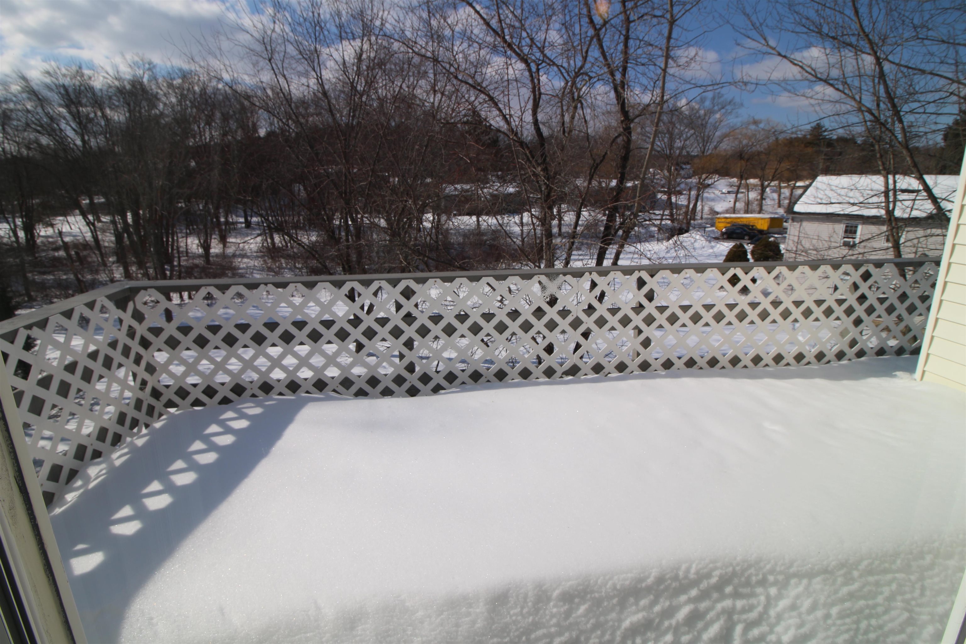 84 Franklin Street, Unit 3 Derry, NH 03038 - Photo 13 of 14