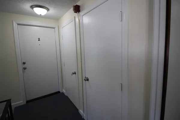 $1,900 | 84 Franklin Street, Unit 3, Derry, NH 03038