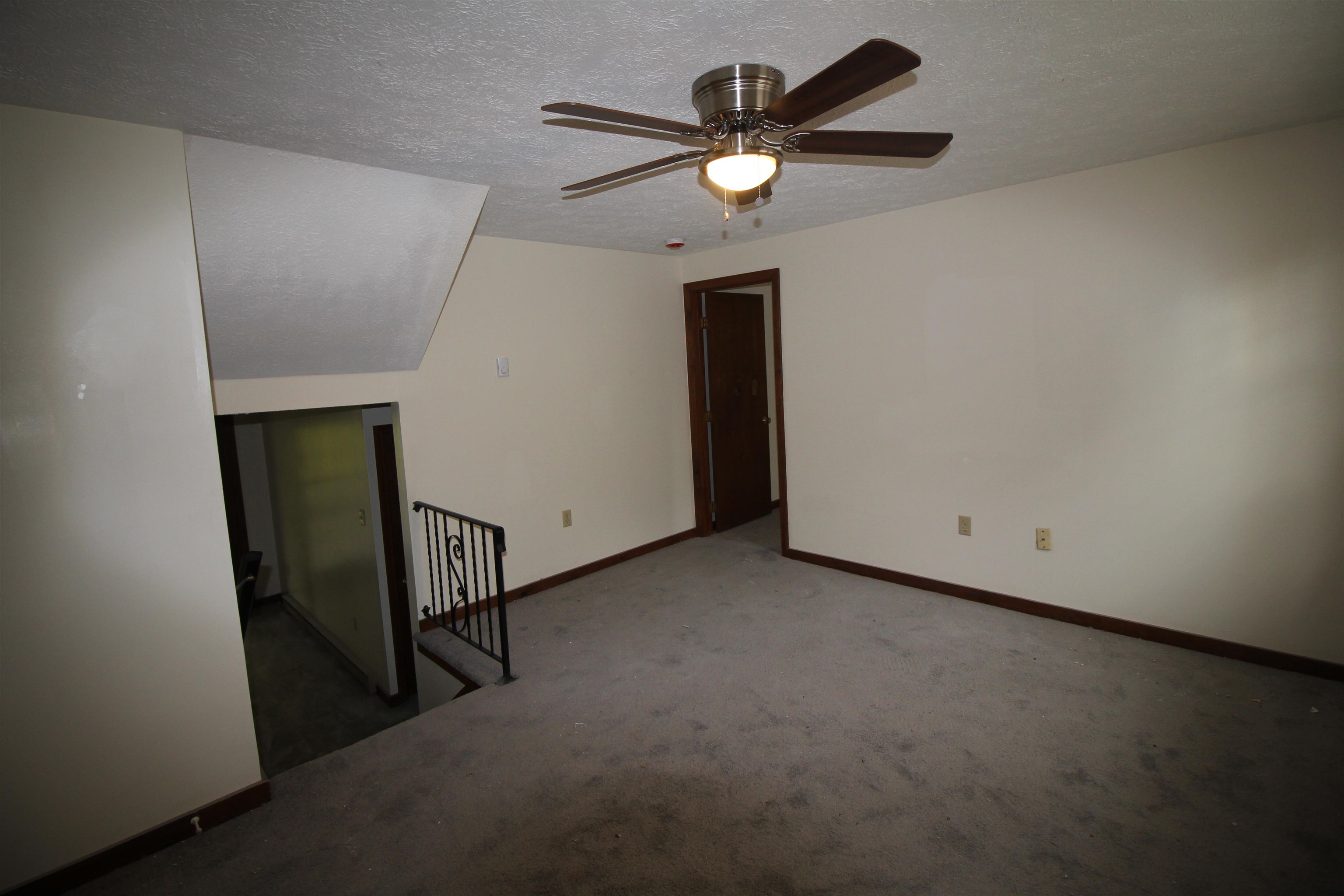 84 Franklin Street, Unit 3 Derry, NH 03038 - Photo 3 of 14