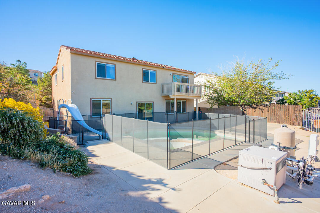 38318 Wakefield Place Palmdale, CA 93551 - Photo 28 of 33 a view of outdoor space yard and patio