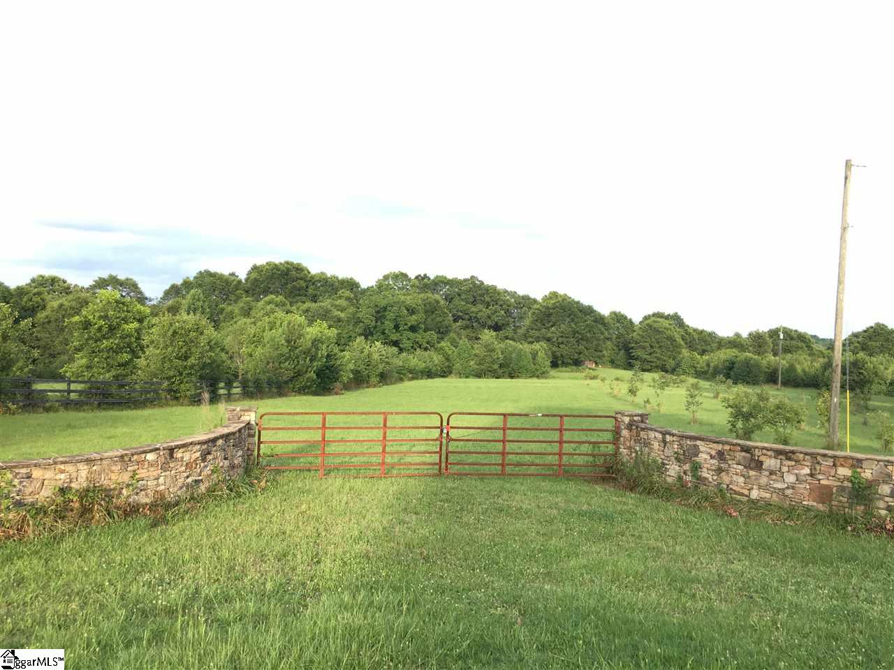 261 Little Mountain Circle Inman, SC 29349 - Photo 2 of 8