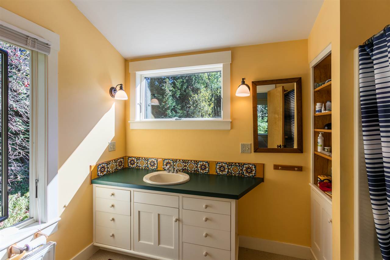 38 Reservoir Road Hanover, NH 03755 - Photo 22 of 37