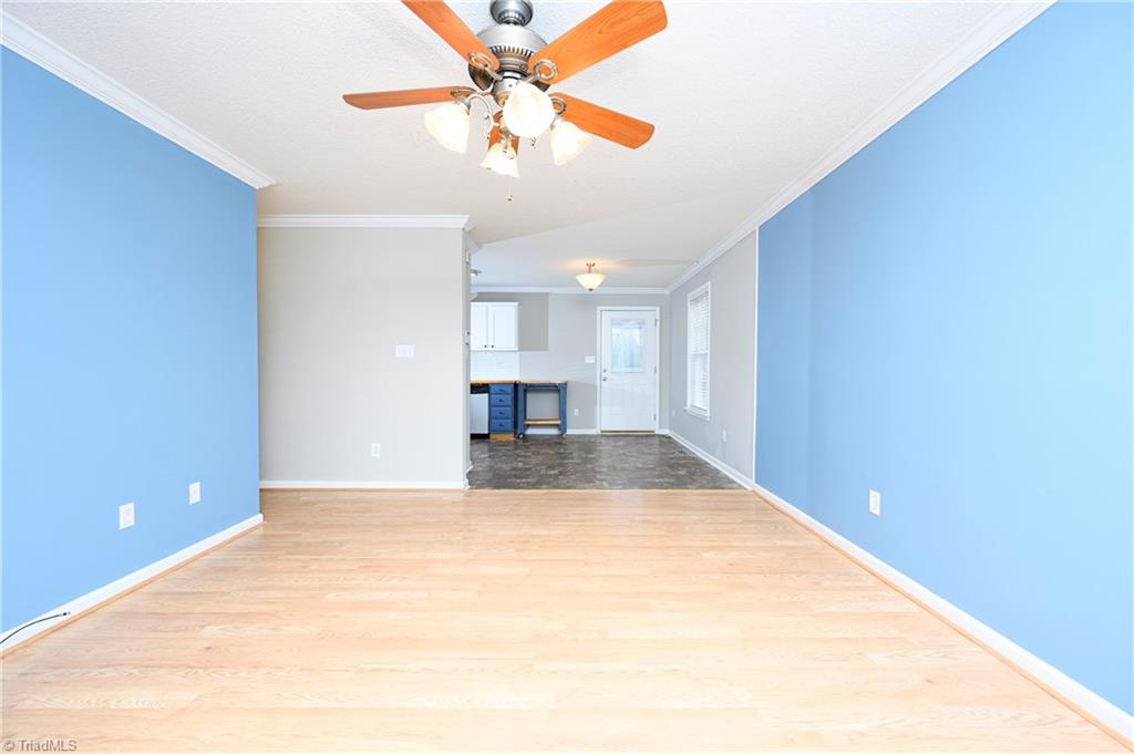 802 Riverwood Road Lexington, NC 27292 - Photo 4 of 19 Gallery Image 4
