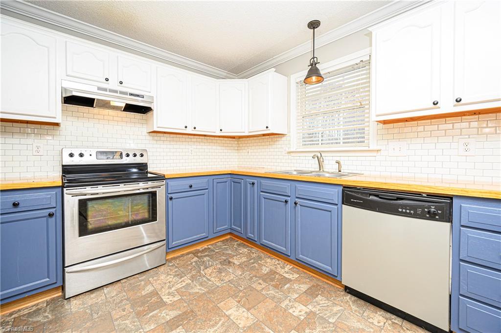 802 Riverwood Road Lexington, NC 27292 - Photo 7 of 19 Gallery Image 7