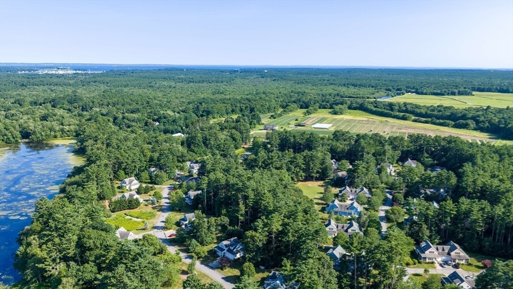 14 Hathaway Pond Circle, Unit 14 Rochester, MA 02770 - Photo 37 of 41
