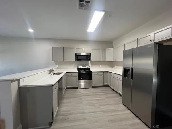 $1,895 | 1112 Cambridge Drive, Unit D, Laplace, LA 70068