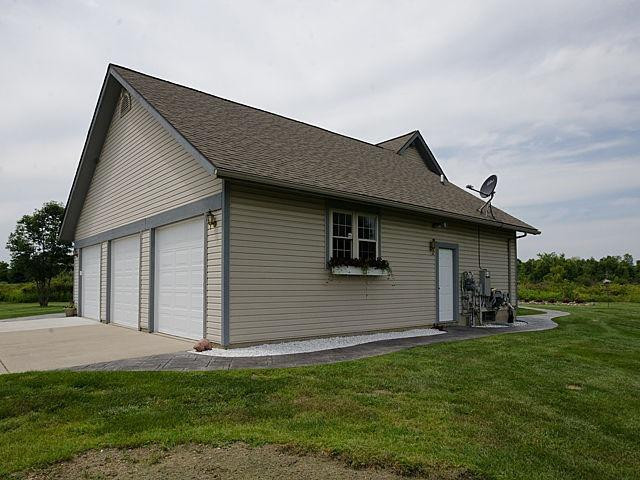 7301 Brookville Road South Lyon, MI 48178 - Photo 4 of 71 Photo 4