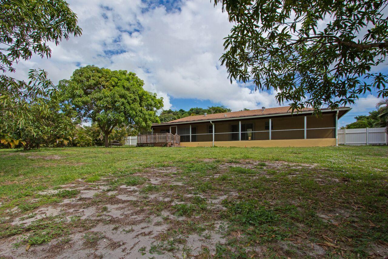 6763 High Ridge Road Lake Worth, FL 33462 - Photo 34 of 43 Back yard