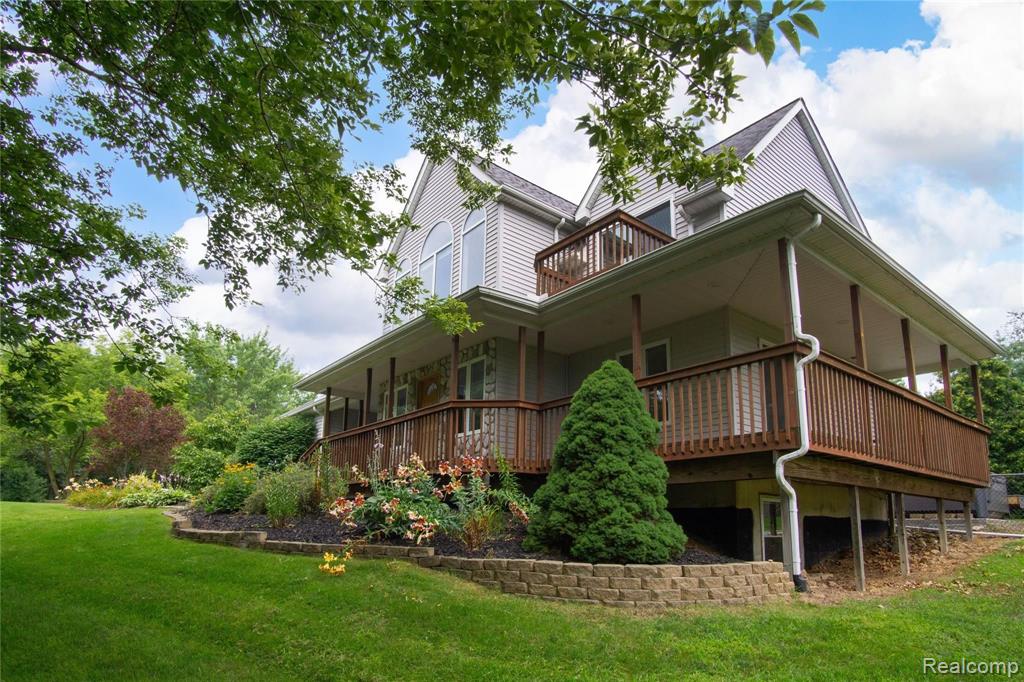 10198 Bennett Lake Road Fenton, MI 48430 - Photo 26 of 32