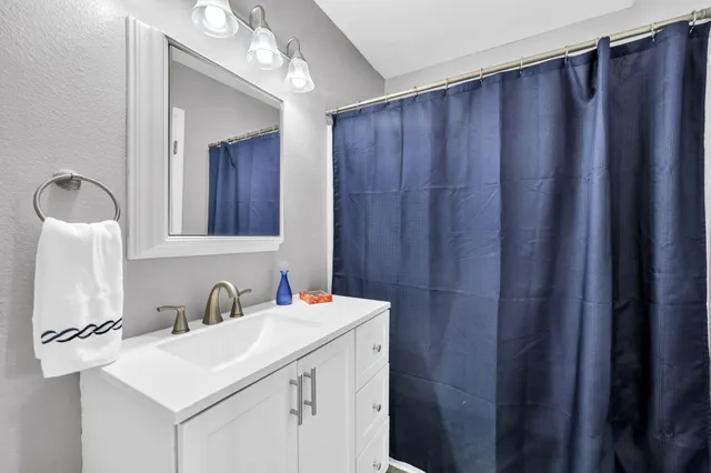 $329,900 | 439 Waterway Lane, Fort Walton Beach, FL 32547