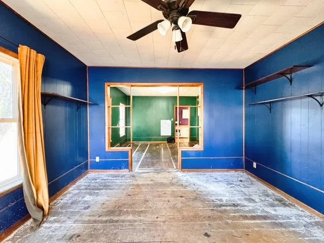 $89,000 | 1609 14th Avenue, Menominee, MI 49858