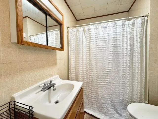 $89,000 | 1609 14th Avenue, Menominee, MI 49858