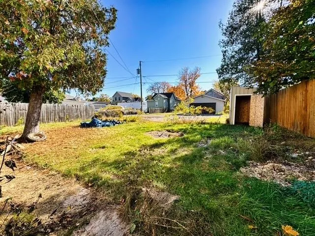 $89,000 | 1609 14th Avenue, Menominee, MI 49858