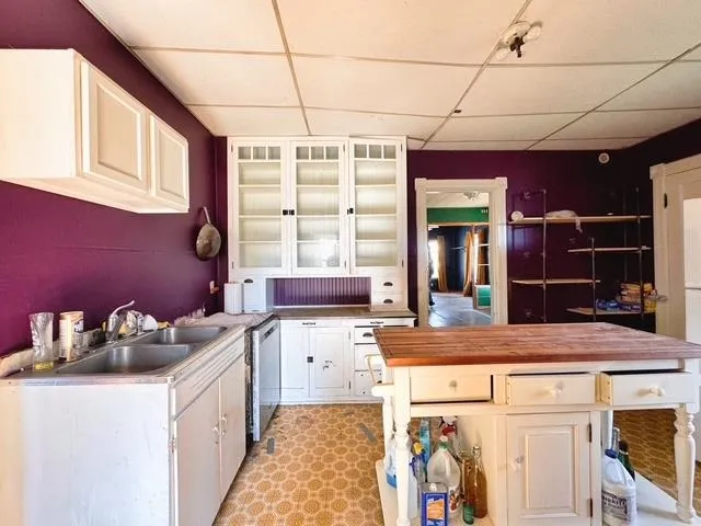 $89,000 | 1609 14th Avenue, Menominee, MI 49858