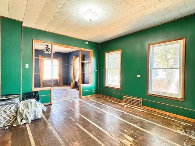 $89,000 | 1609 14th Avenue, Menominee, MI 49858