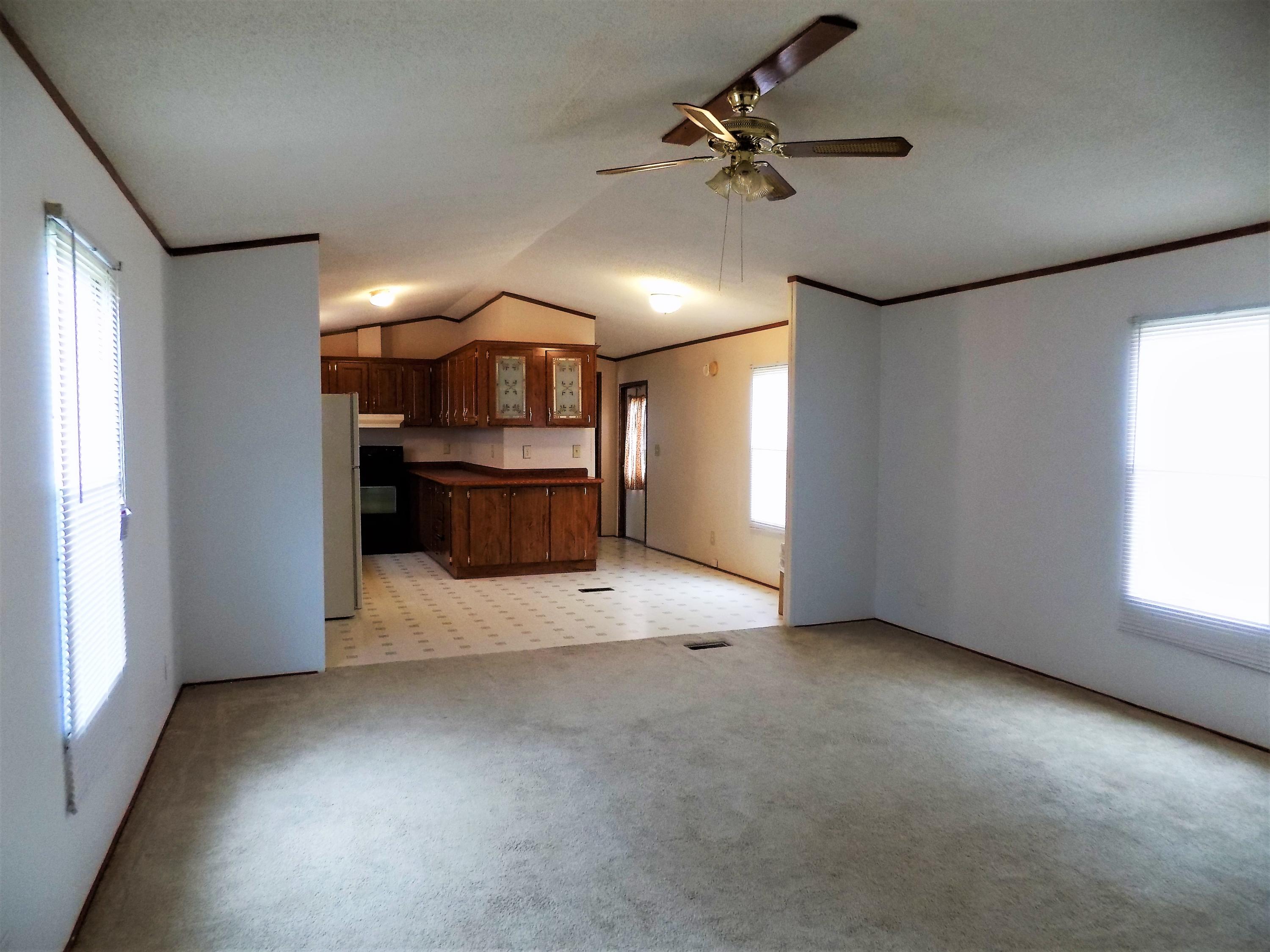 1135 Harbin Road Dandridge, TN 37725 - Photo 8 of 27 Living Room