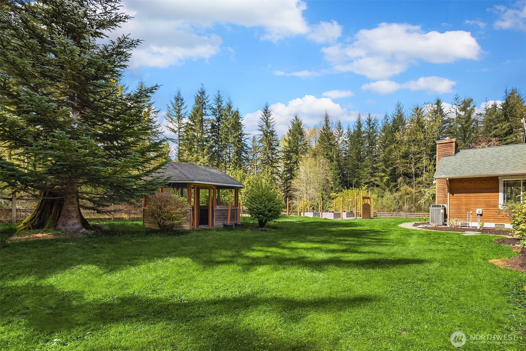 7828 Tolt Highlands Road Northeast Carnation, WA 98014 - Photo 33 of 40