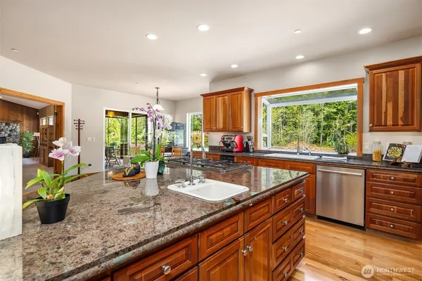 $2,250,000 | 7828 Tolt Highlands Road Northeast, Carnation, WA 98014