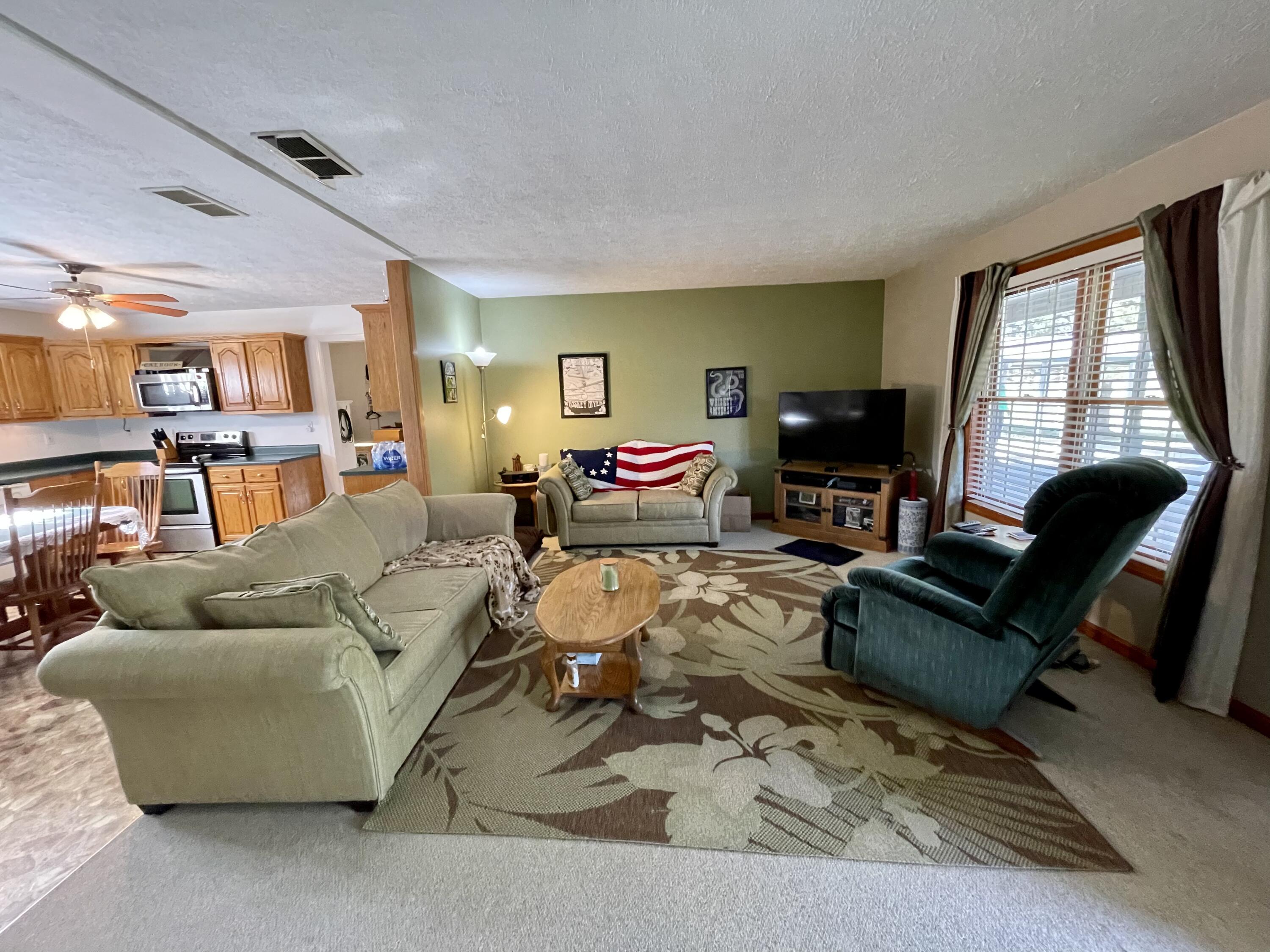 379 Stringer Road Somerset, KY 42503 - Photo 17 of 33 FE487145-23A9-4891-B7EA-896E2EAE410A