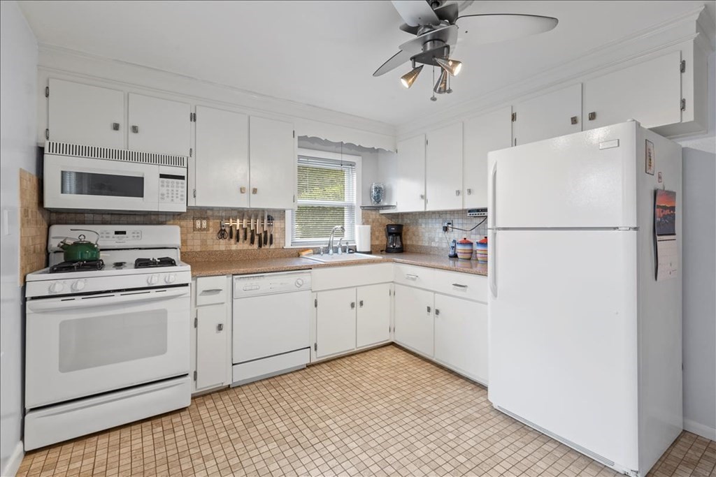 22 Arborfield Road Boston, MA 02131 - Photo 5 of 17 Gallery Image 5
