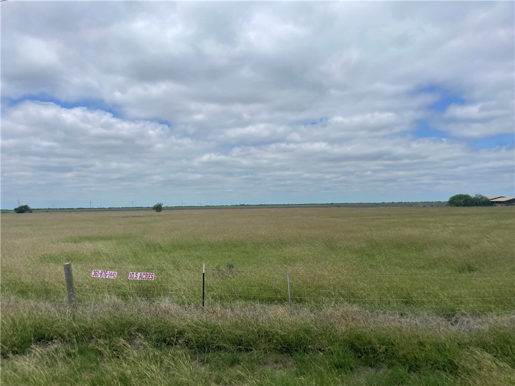0 Fm Road Robstown, TX 78380 - Photo 2 of 5 a view of an ocean and beach