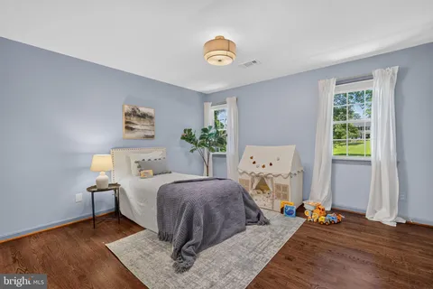 $1,395,000 | 11312 Lapham Drive, Oakton, VA 22124