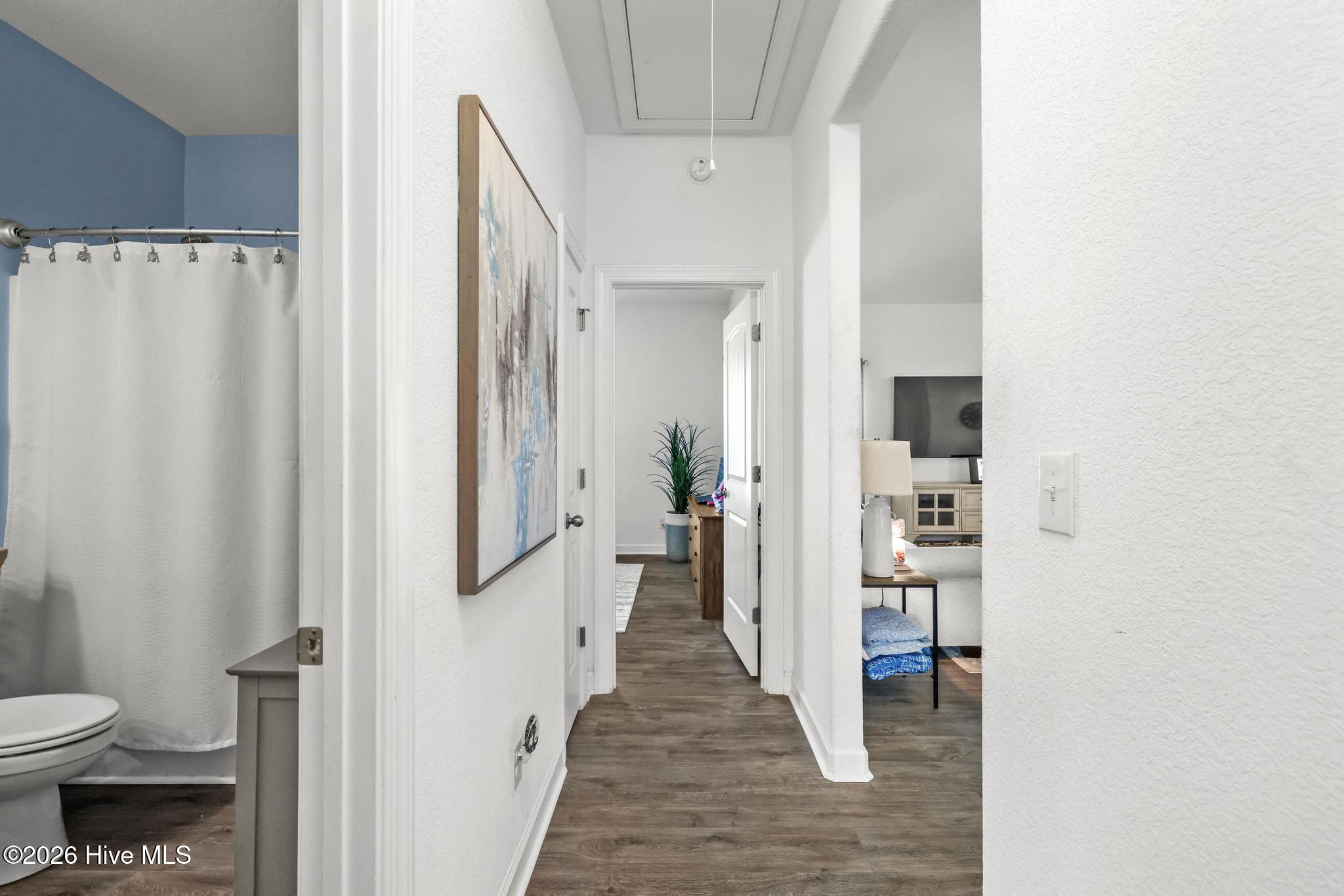 104 Sligo Way Moyock, NC 27958 - Photo 24 of 69 Hallway to bedroom 3