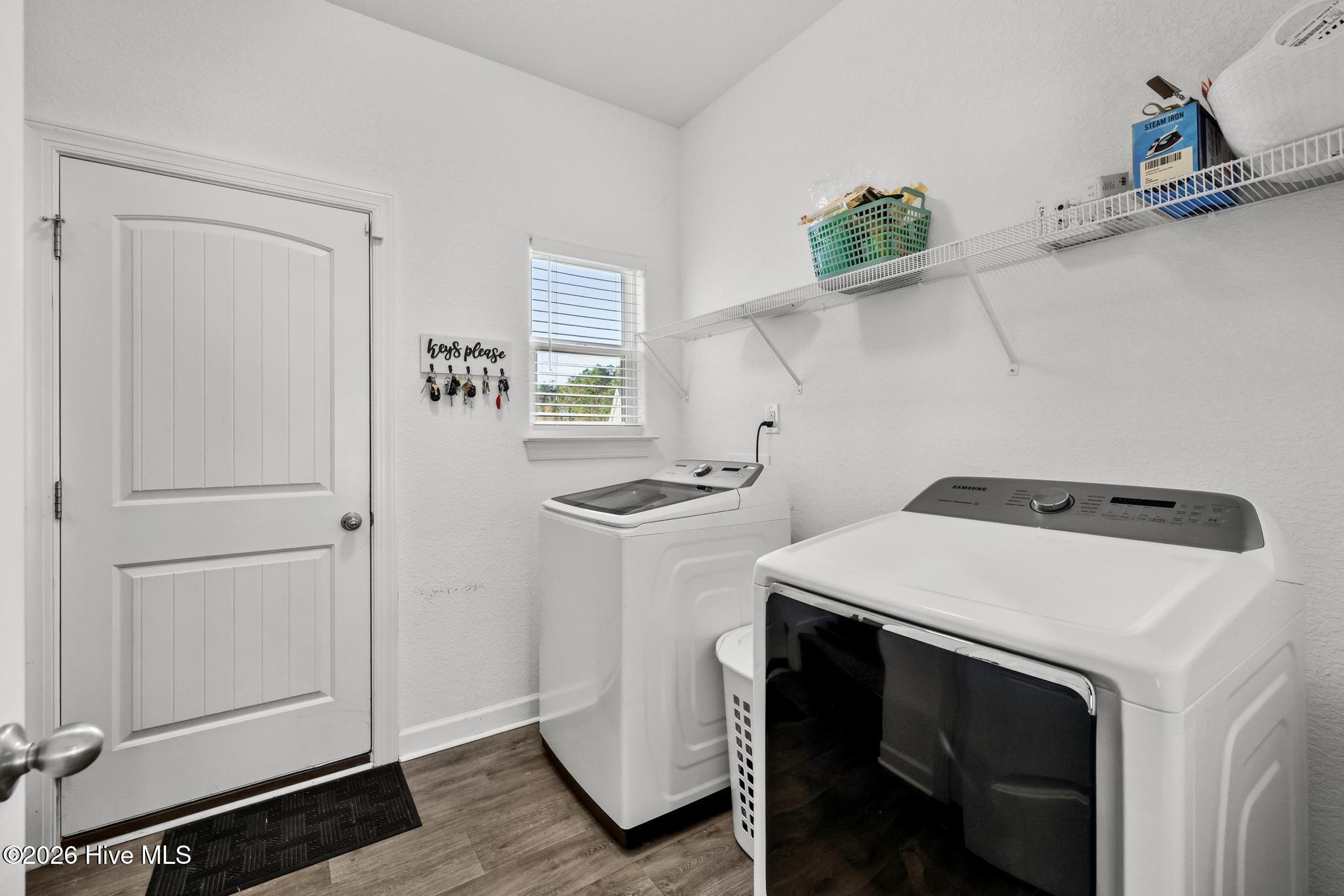 104 Sligo Way Moyock, NC 27958 - Photo 27 of 69 Laundry room