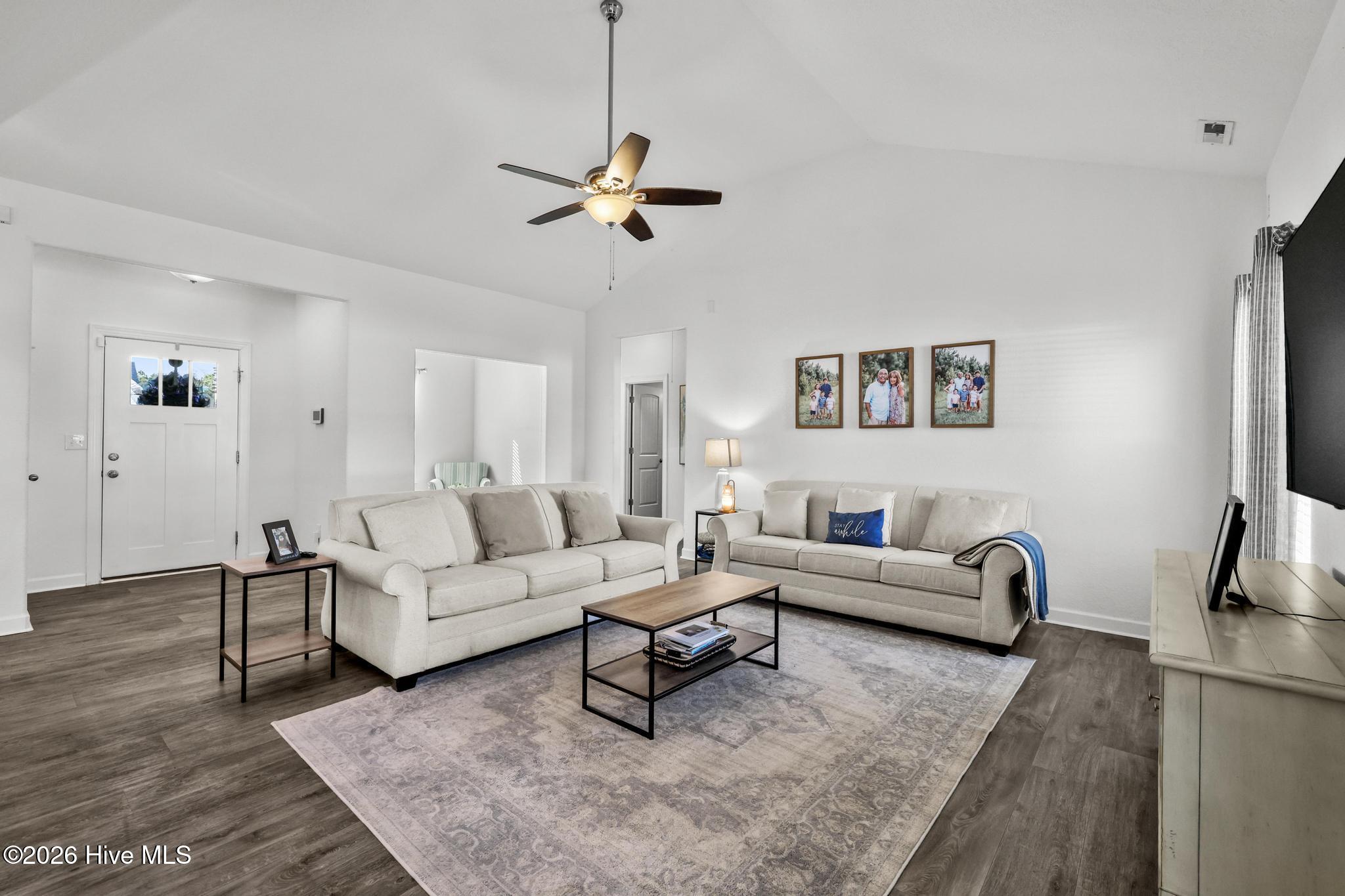 104 Sligo Way Moyock, NC 27958 - Photo 5 of 69 Great room