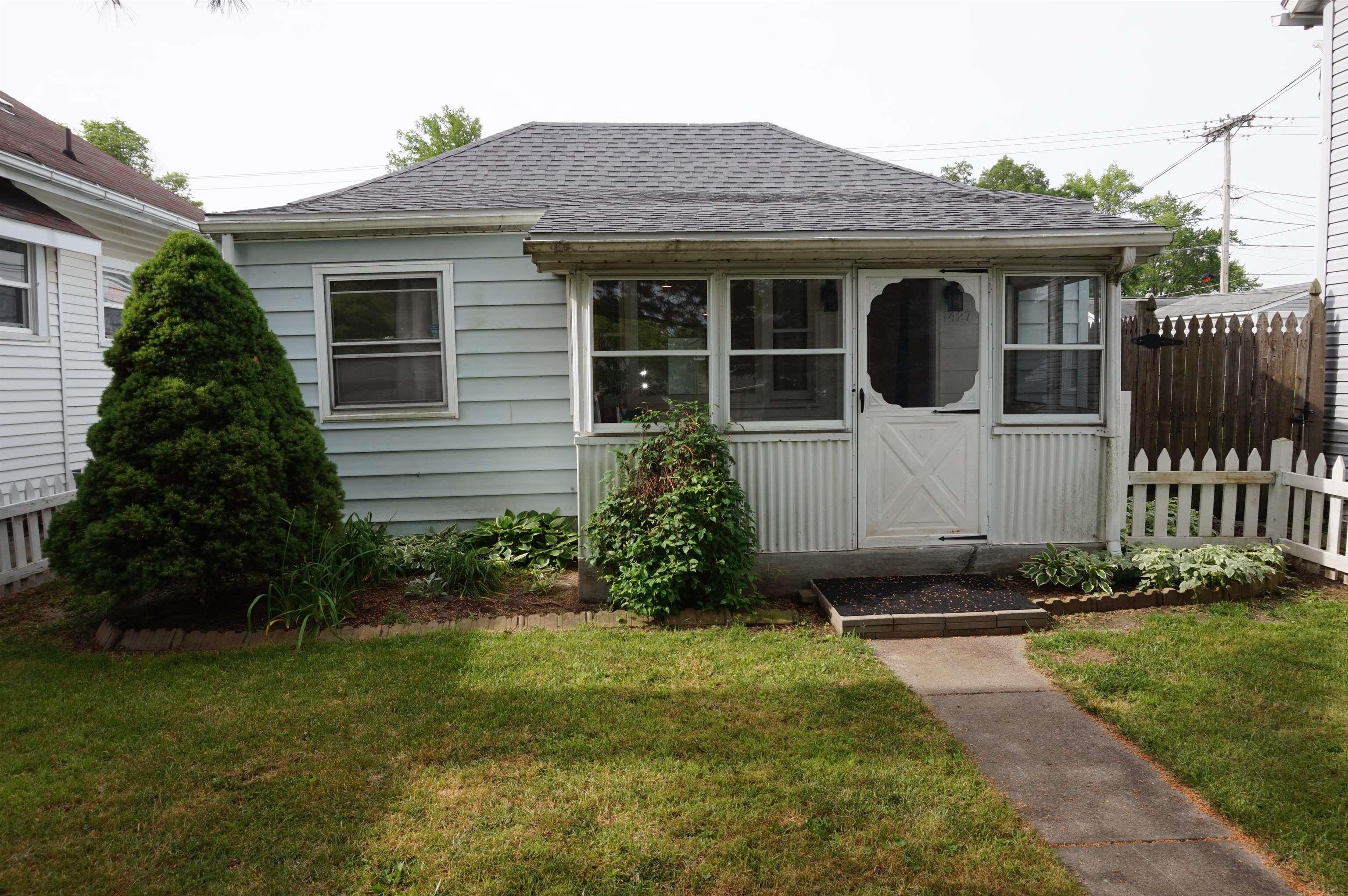 1427 Spring Street Fort Wayne, IN 46808 - Photo 1 of 23 Gallery Image 1