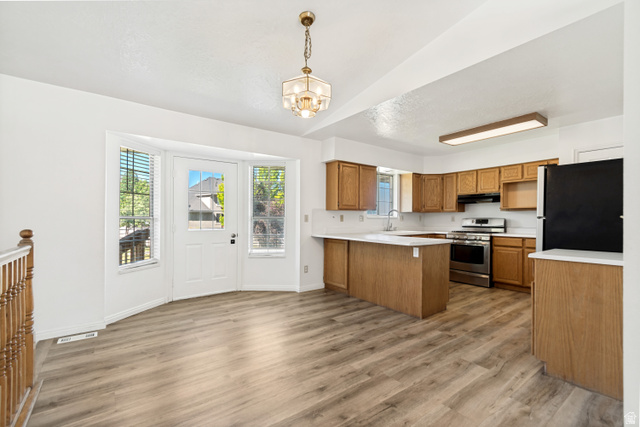 108 South Astor Lane Elk Ridge, UT 84651 - Photo 6 of 28