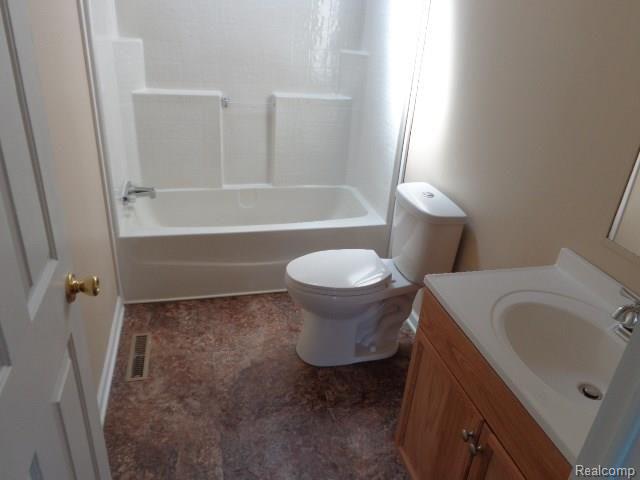 8171 Bryce Road Avoca, MI 48006 - Photo 13 of 26 006.jpg