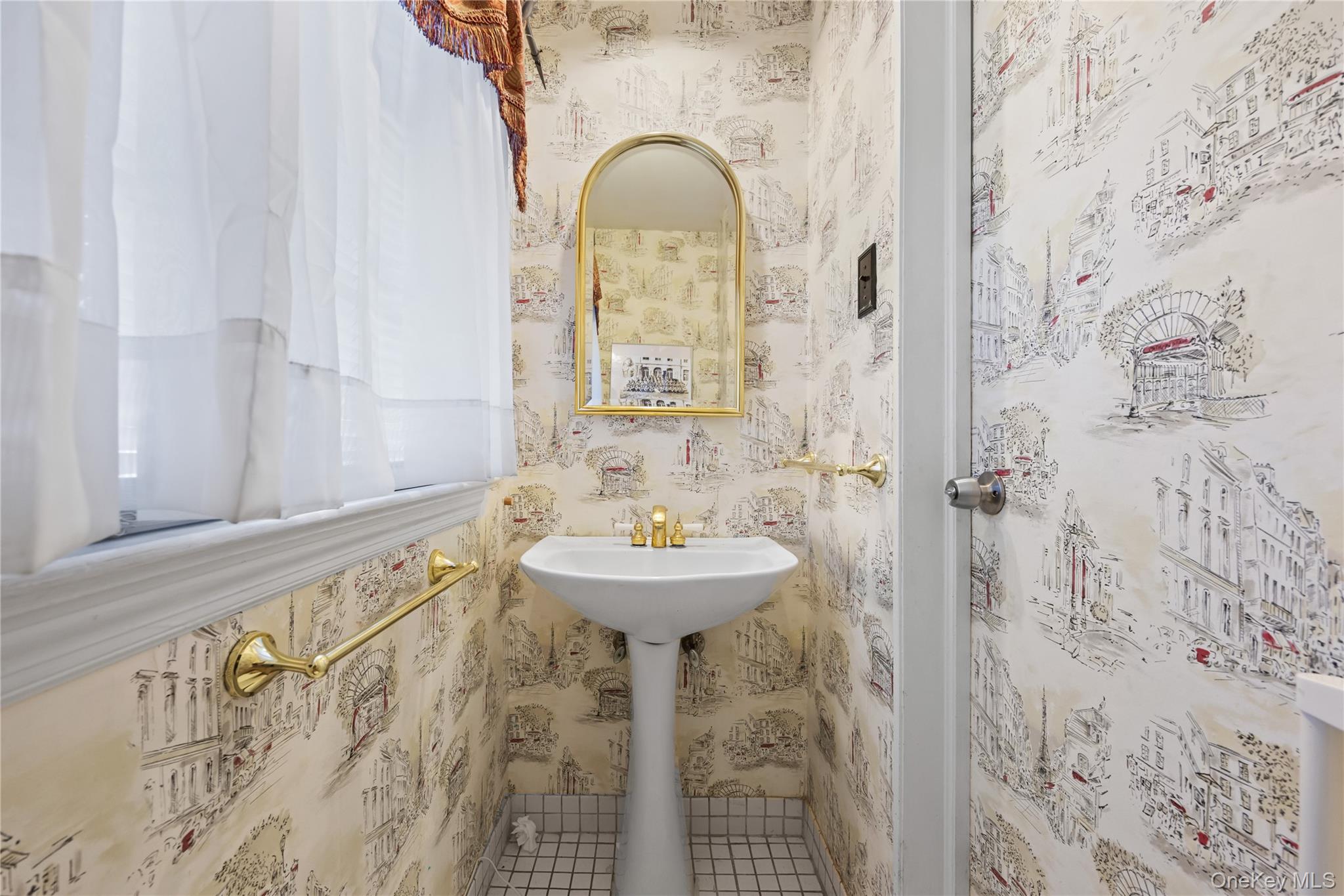 11 Searingtown Road Searingtown, NY 11507 - Photo 13 of 34 a bathroom with a sink and a mirror