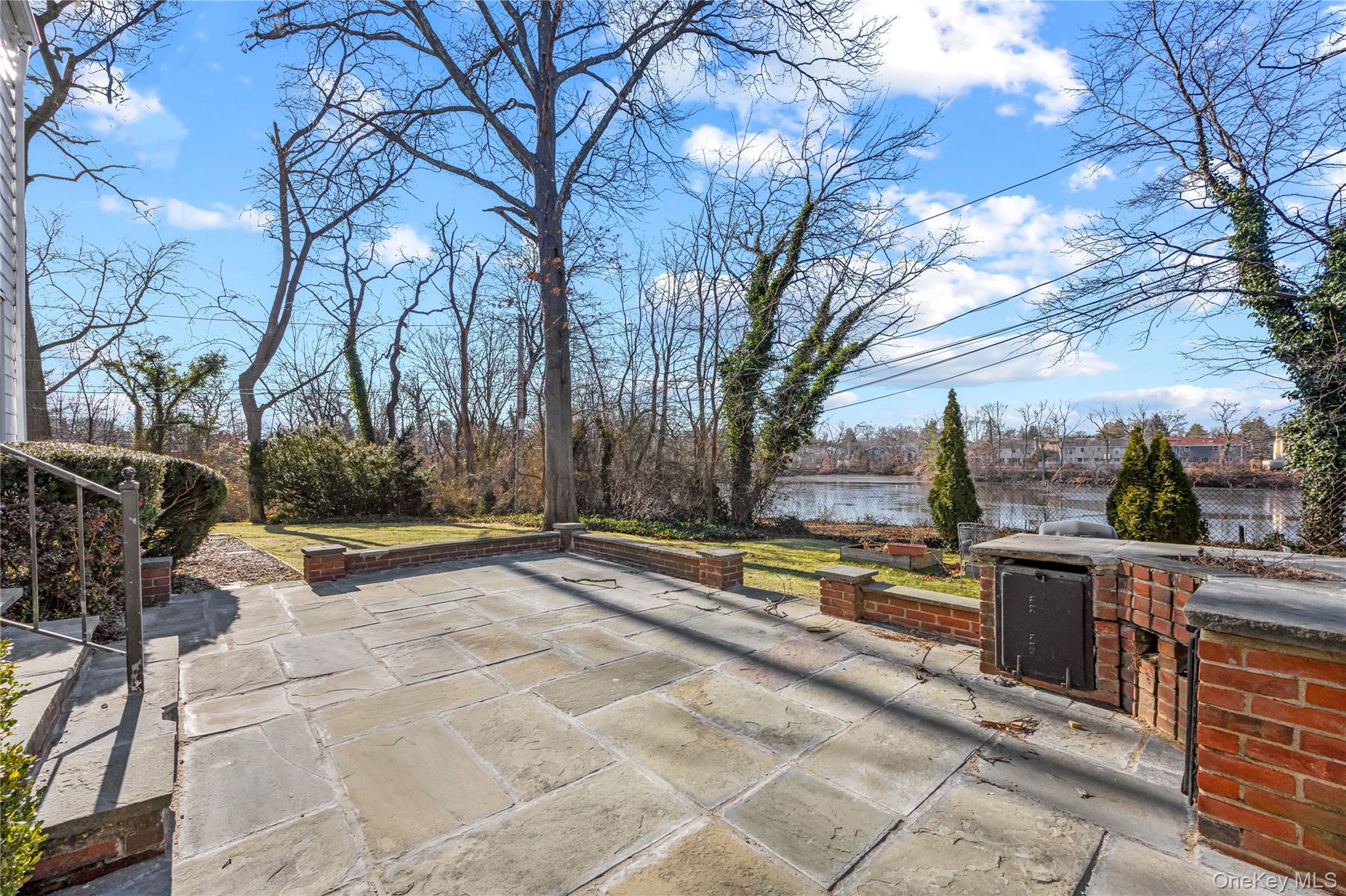 11 Searingtown Road Searingtown, NY 11507 - Photo 27 of 34