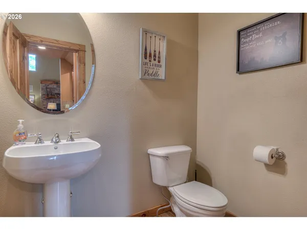 $1,290,000 | 56340 Solar Drive, Bend, OR 97707