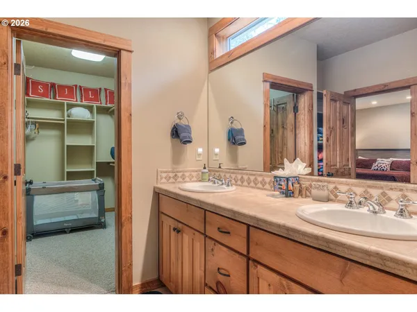 $1,290,000 | 56340 Solar Drive, Bend, OR 97707