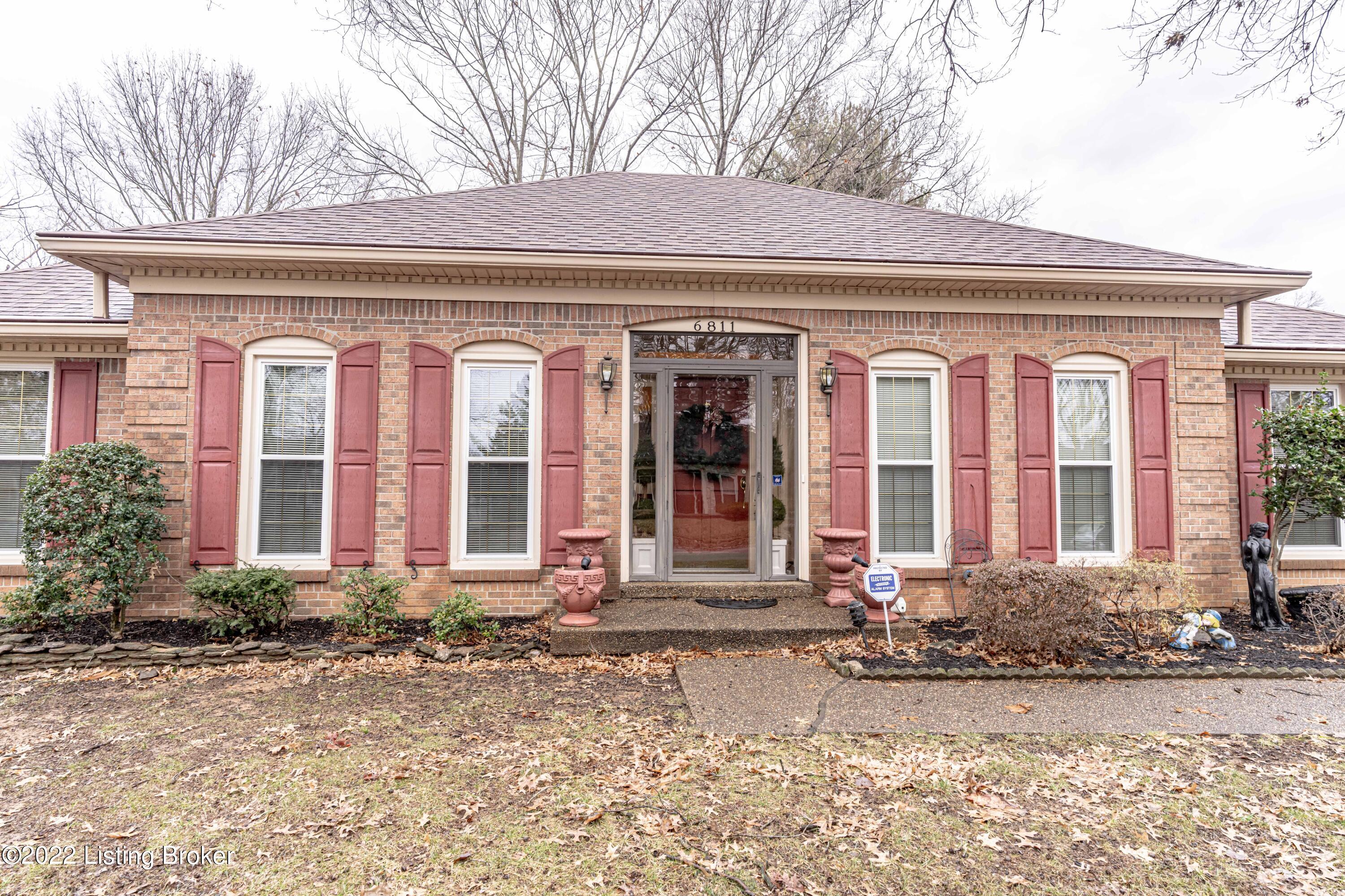6811 Tottenham Road Louisville, KY 40207 - Photo 50 of 55 DSC06703