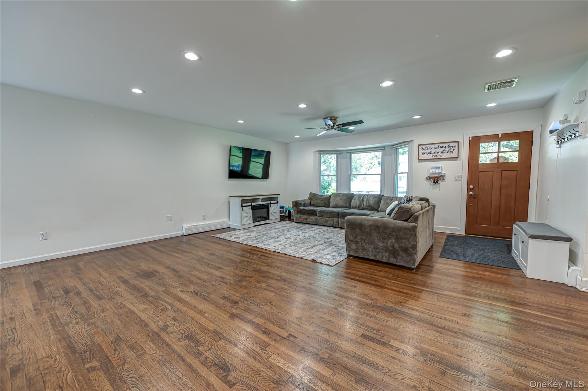 7 Edscho Lane Commack, NY 11725 - Photo 9 of 24