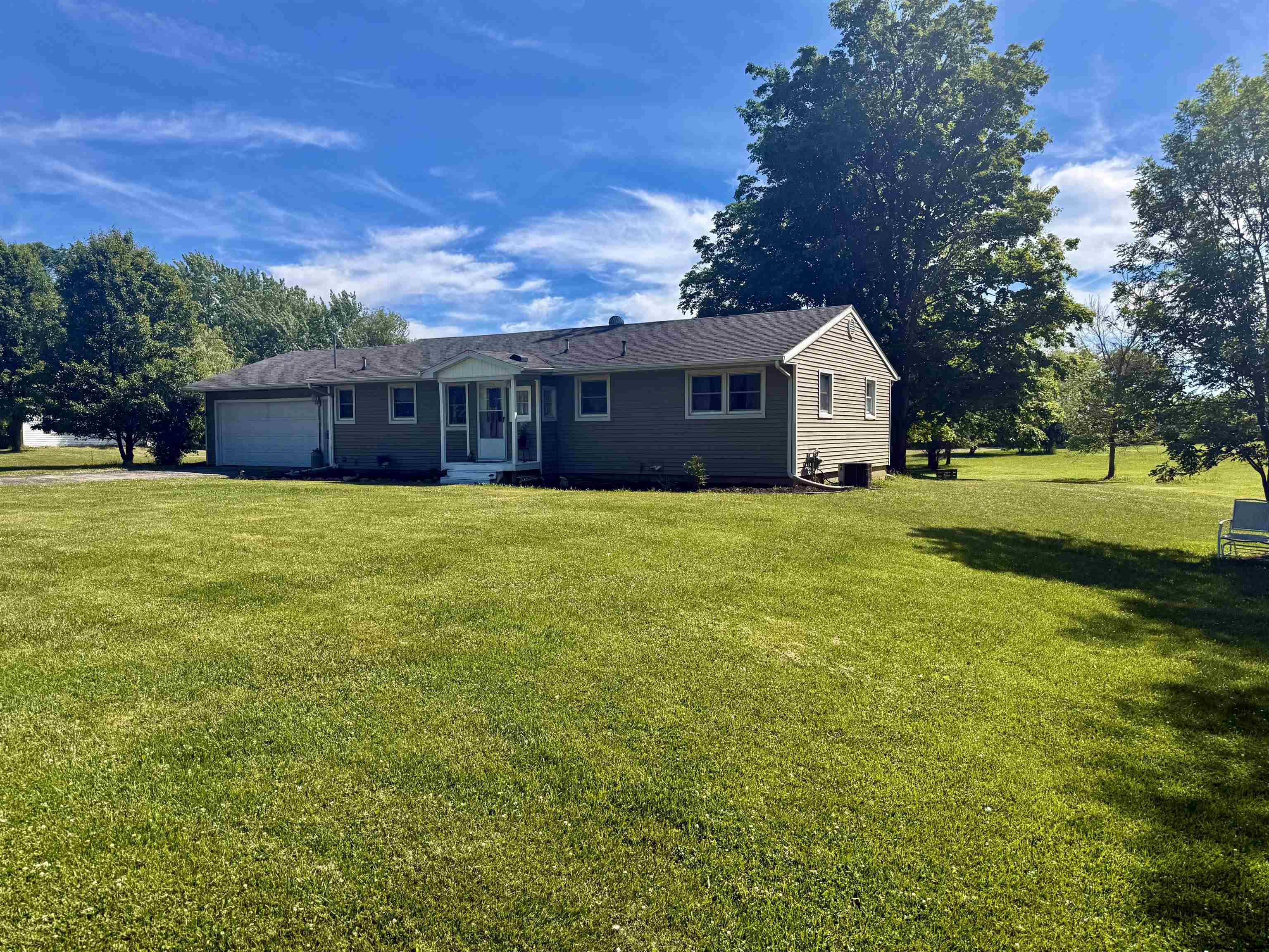 2041 Vandecarr Road Owosso, MI 48867 - Photo 2 of 17