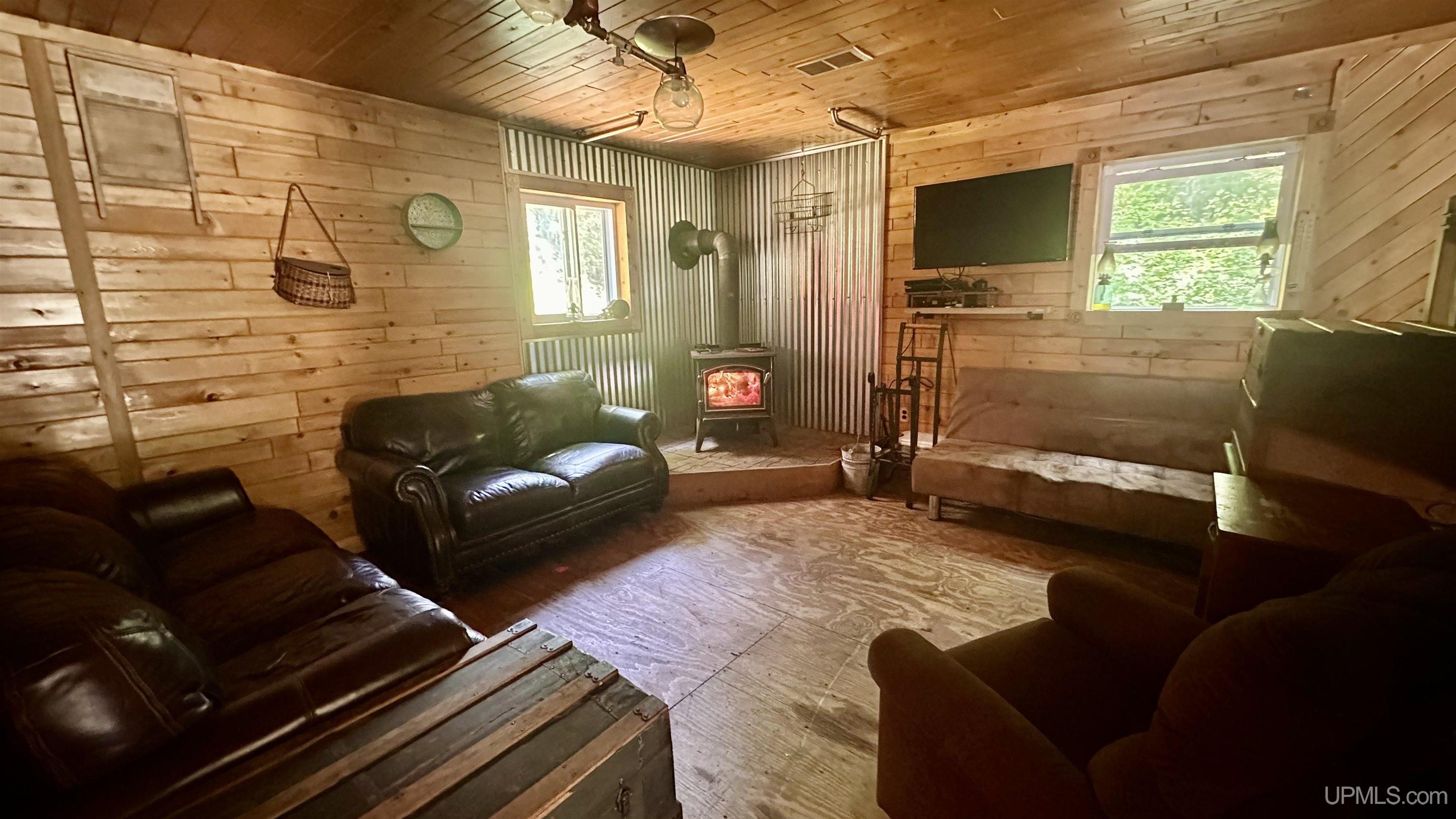 7450 Northwestern Road Big Bay, MI 49808 - Photo 15 of 58