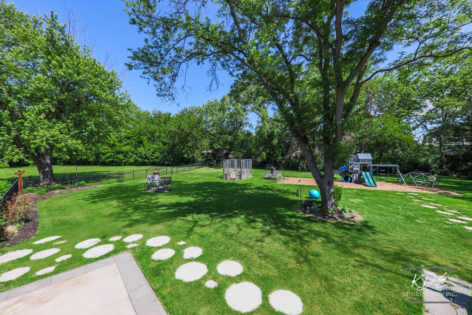 27W320 80th Street Naperville, IL 60565 - Photo 33 of 37 a view of a garden with a slide