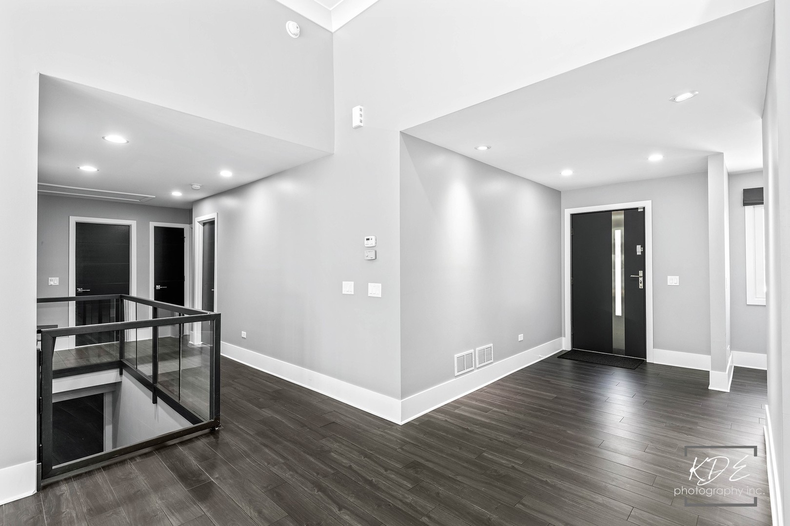 27W320 80th Street Naperville, IL 60565 - Photo 4 of 37 a view of a hallway with wooden floor