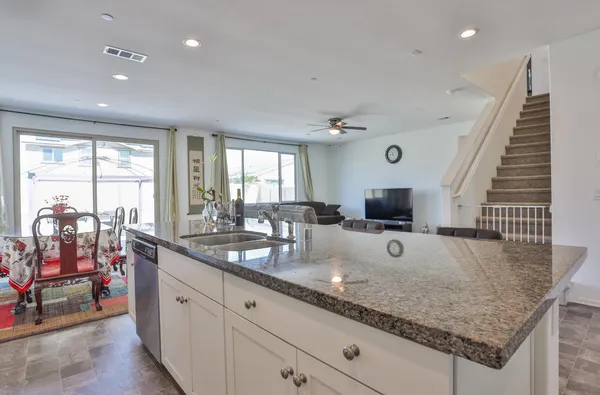$3,980 | 84422 Calle Larriva, Coachella, CA 92236