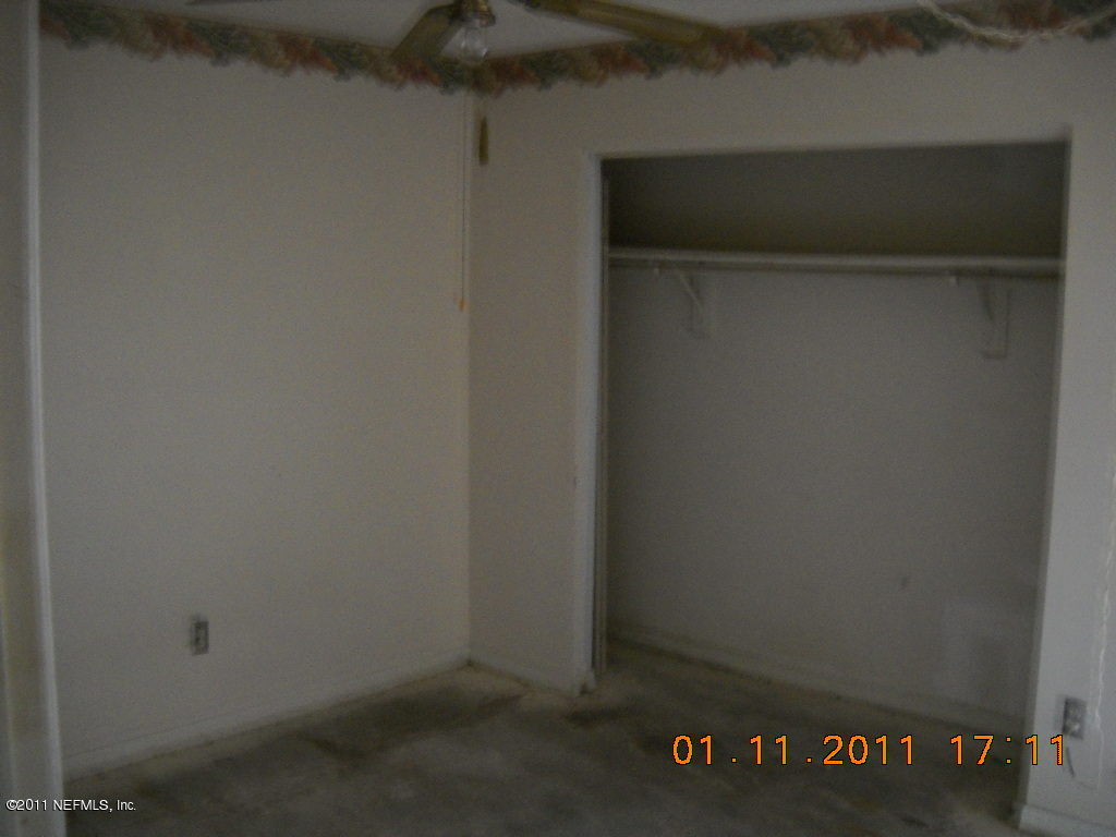 10740 Alden Road, Unit 2 Jacksonville, FL 32246 - Photo 2 of 7 Bottom Bedroom