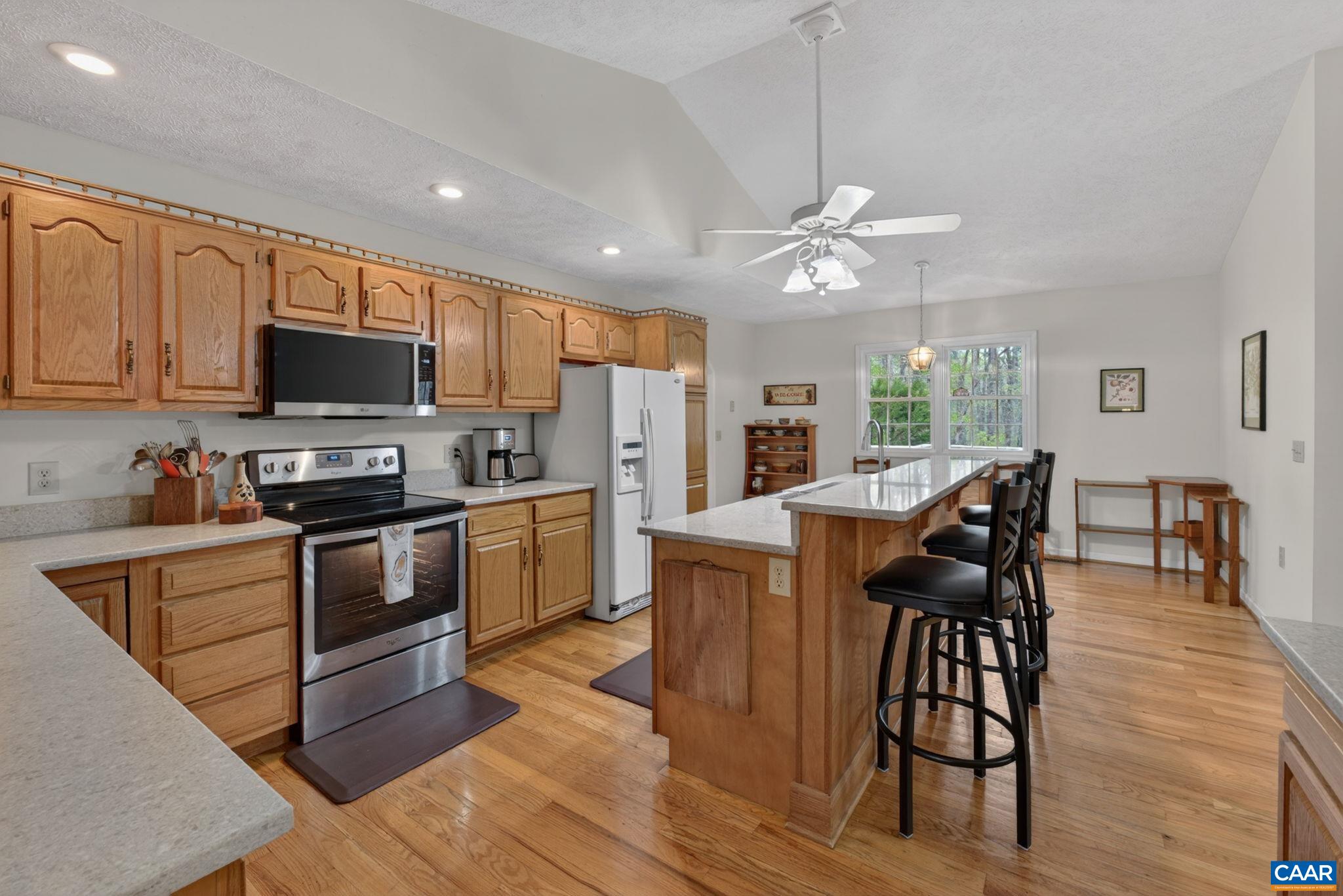 15405 Madison Run Road Gordonsville, VA 22942 - Photo 12 of 40 Vaulted ceiling