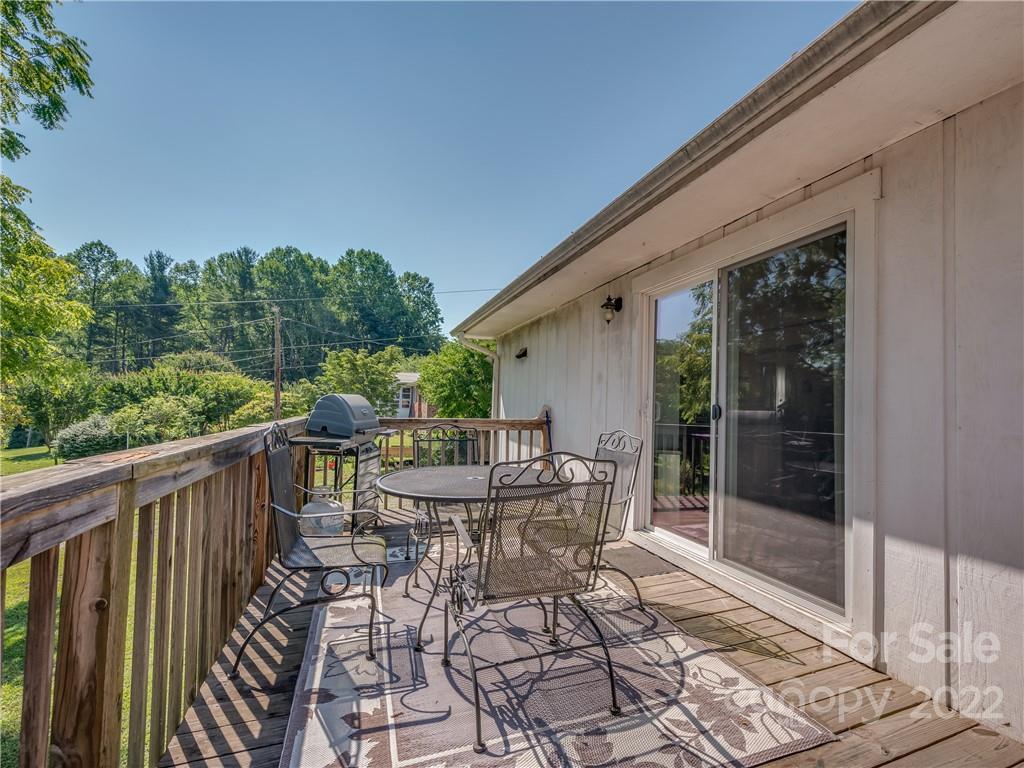 621 Roper Road Flat Rock, NC 28731 - Photo 20 of 24 Gallery Image 20