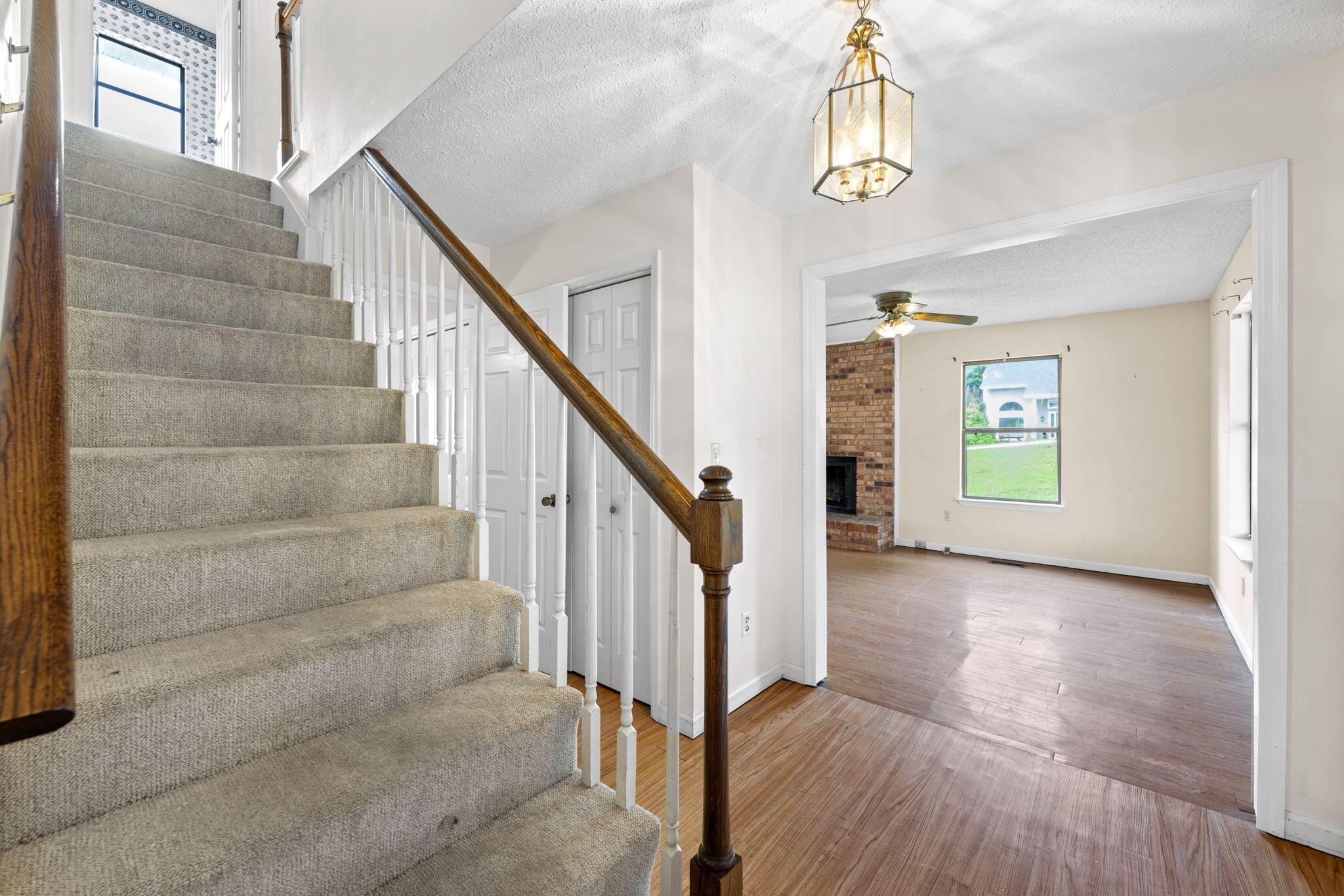 5642 Tucker Road Ooltewah, TN 37363 - Photo 7 of 52 front entryway
