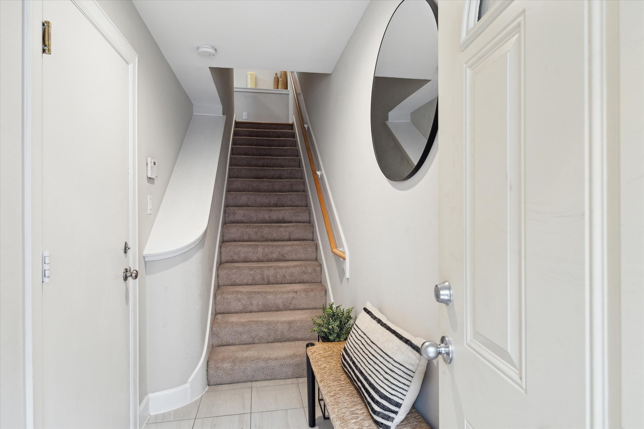 8705 Bryam Street, Unit 2003 Houston, TX 77061 - Photo 3 of 14 a view of entryway