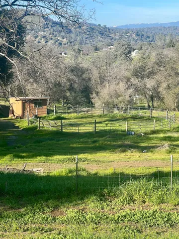 $390,000 | 32434 Lockwood Lane, Prather, CA 93651